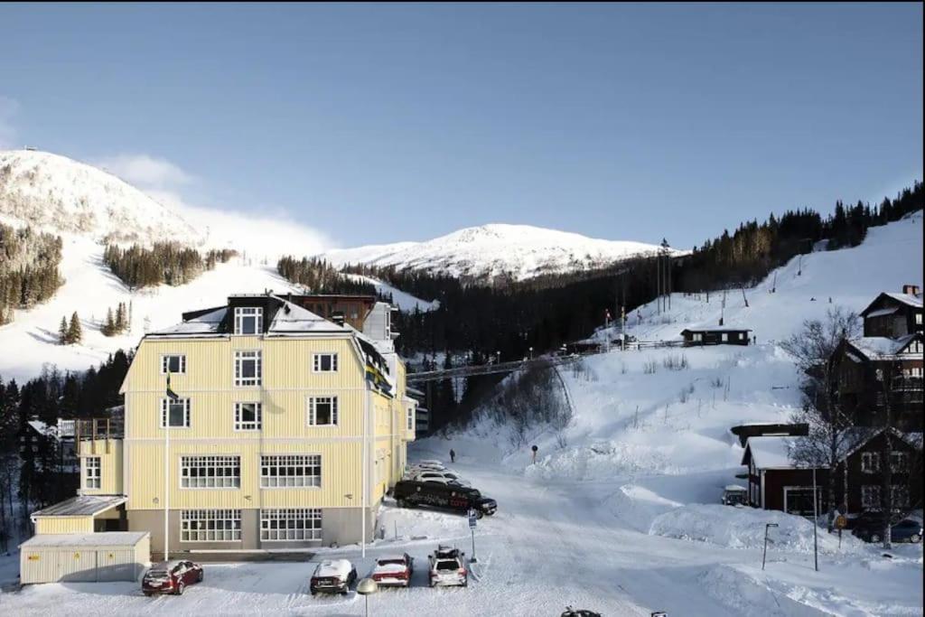 Åre Slope-Side Fun Ski-In Ski-Out Retreat For 3 מראה חיצוני תמונה
